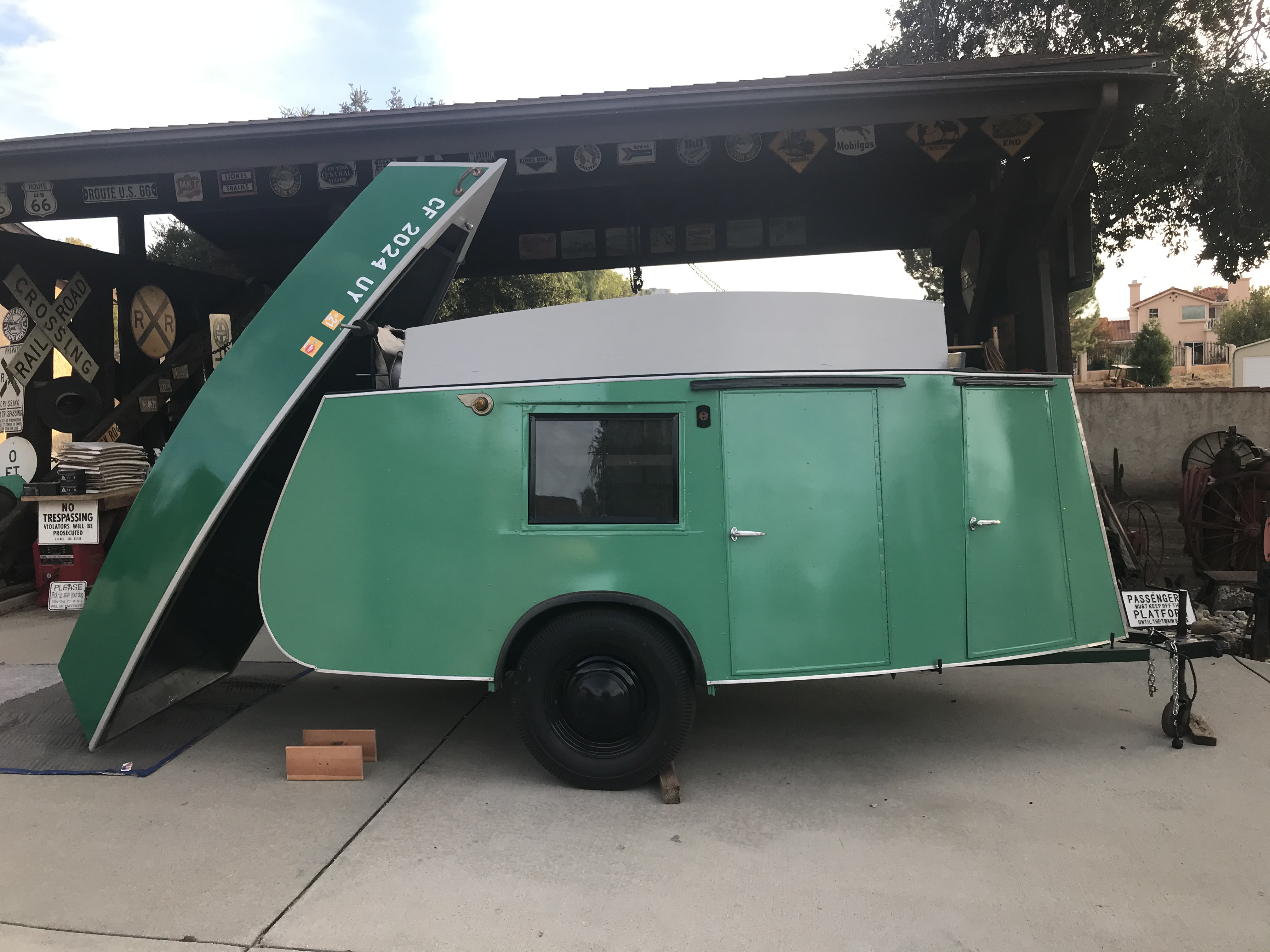 Placing the boat on top