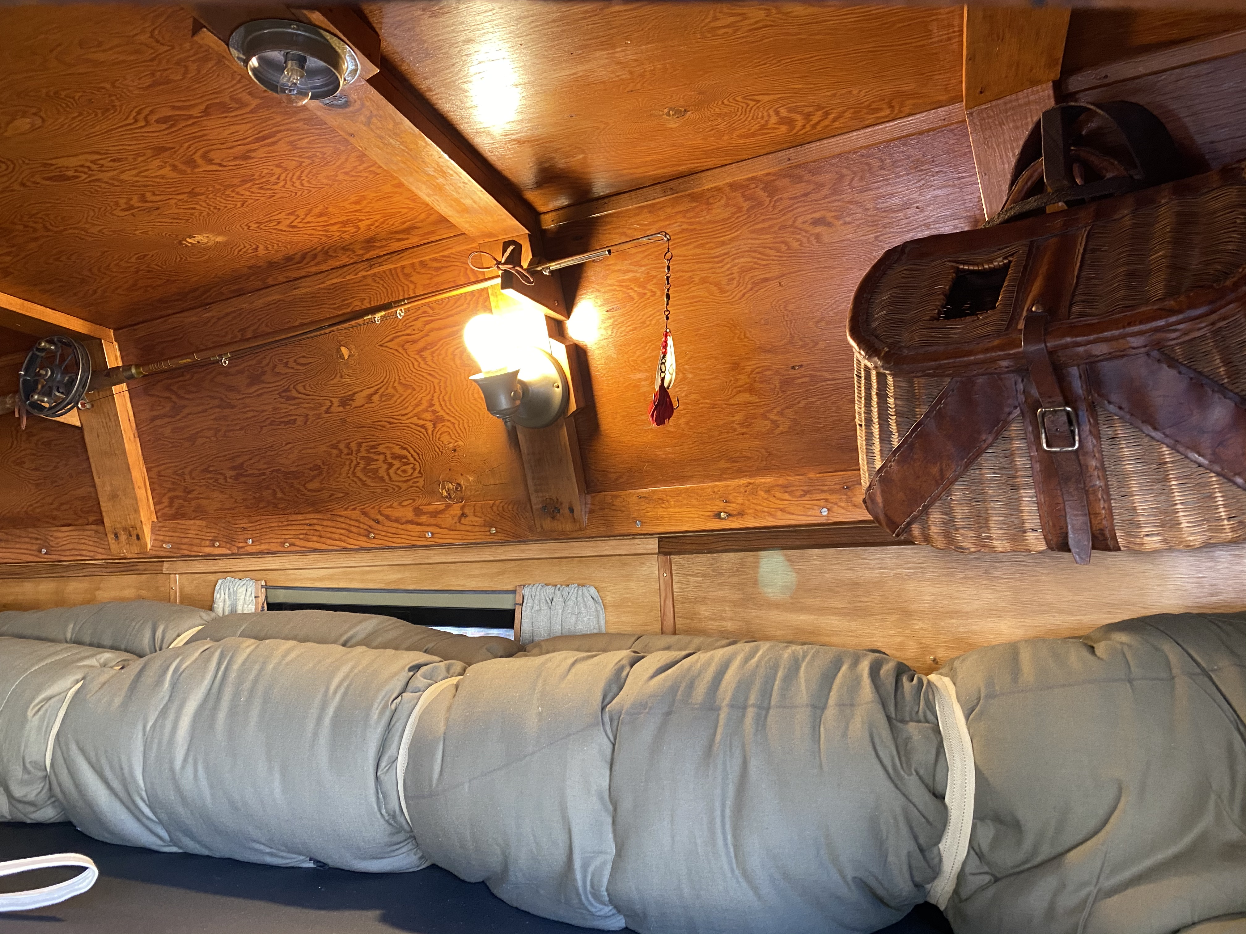 Original lights and sconces trailerboat