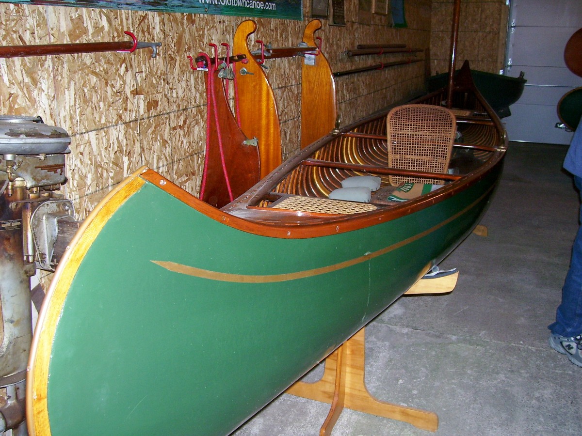 single canoe