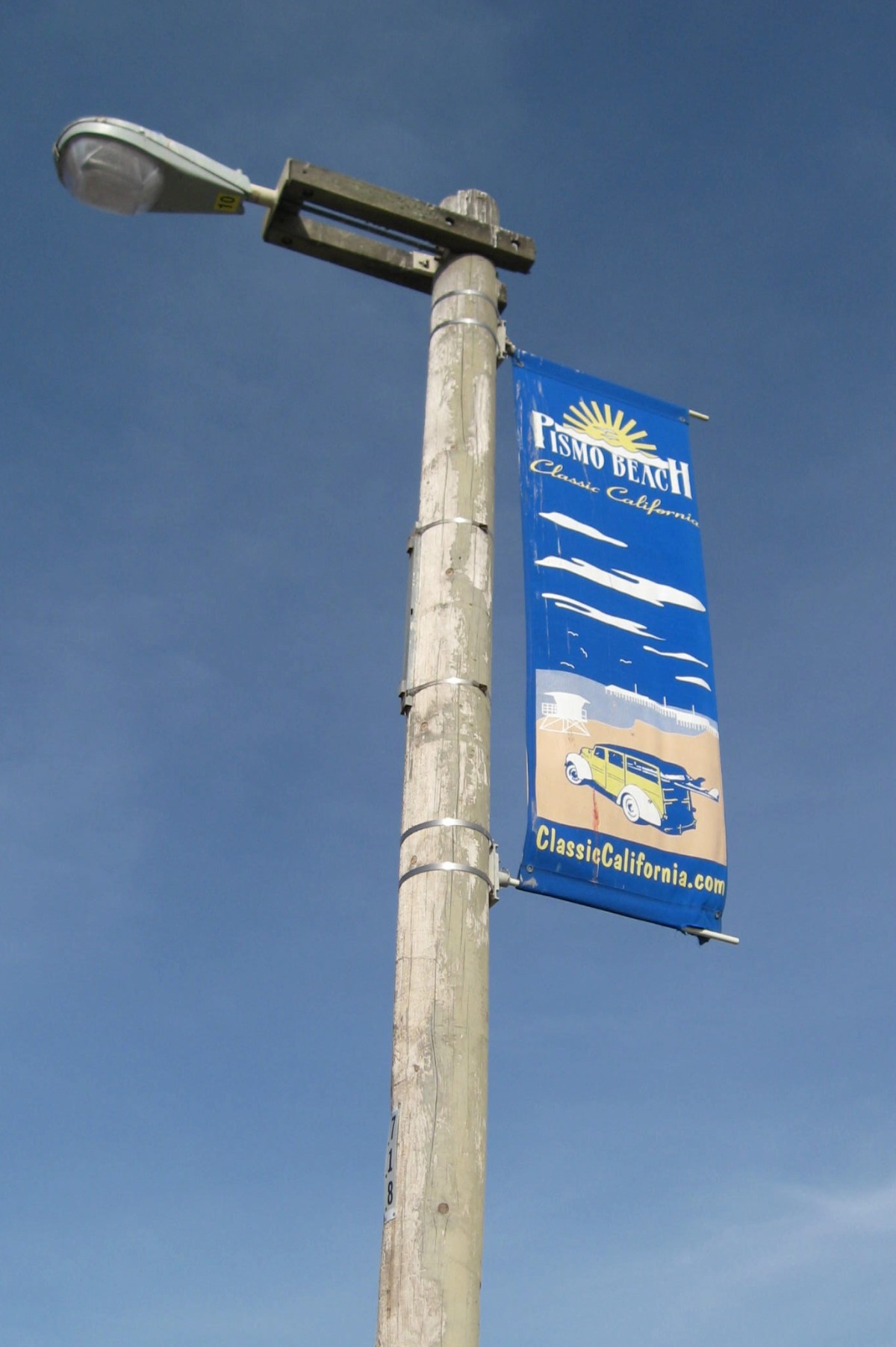 Pismo Beach lamppost 