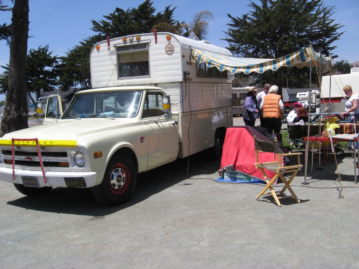 1968 Alaskan Camper