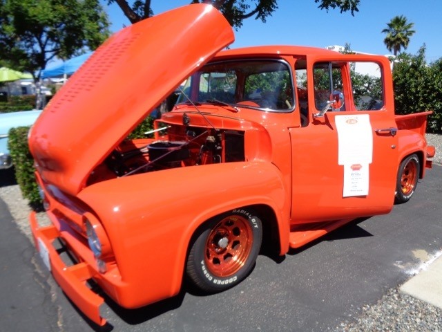 Brad & Jackie's 1956 Ford F100