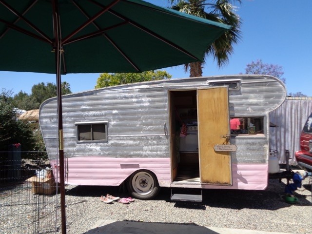 Louis & Jennifer's 1957 Scottsman