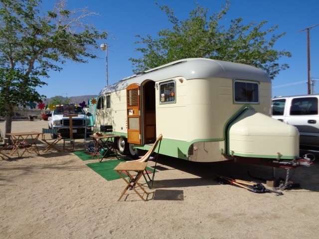 Chuck & Toni's 1950 Coronado Pullman