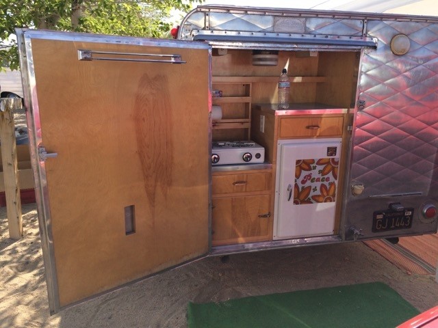 Mike & Tia's 1950 Camp Liner