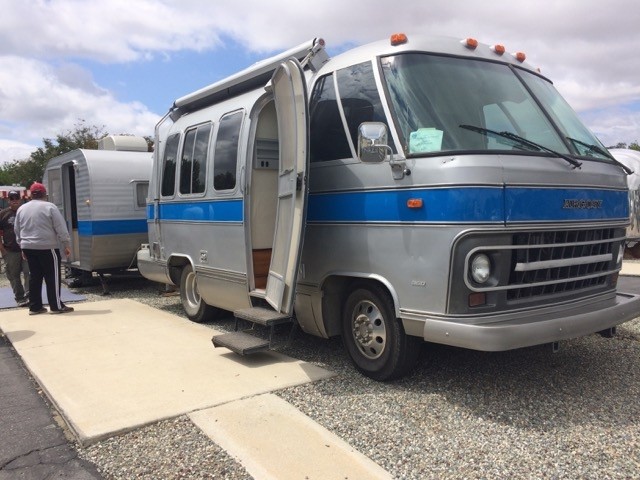 1975 Argosy Motorhome & 1955 Canned Ham