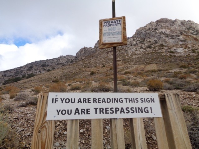 Go to Roadtrippin' for information and more pictures of Cerro Gordo