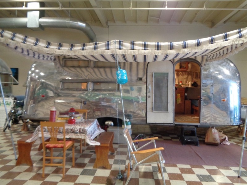 Mike & Rebecca's 1960 Airstream Land Yacht