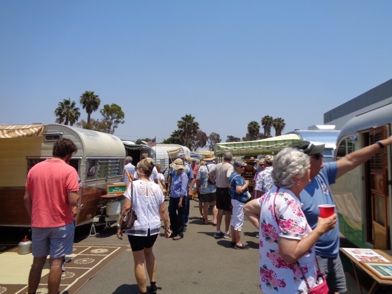 ...and the crowd arrives