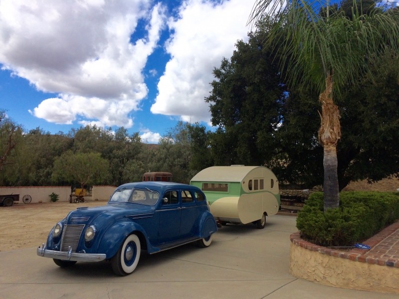 1936 Airstream Silver Cloud towed by 1937 Chrysler Airflow