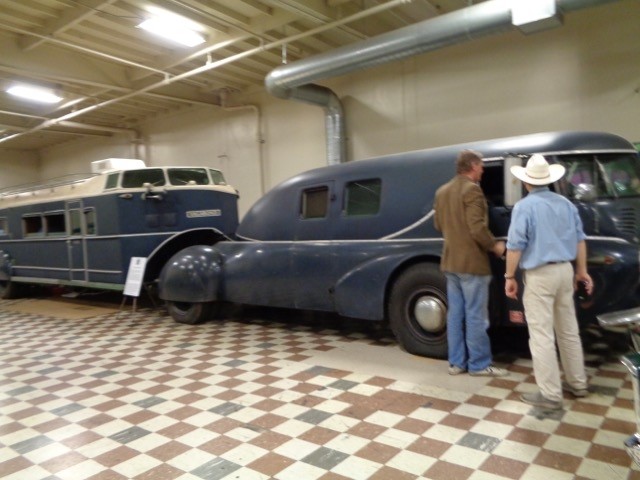 1938 REO Tractor & Curtis Aeroca