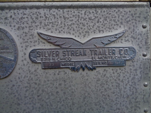 Silver Streak Trailer Co. emblem