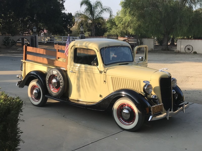 
1966 DeCamp
Brea, California 