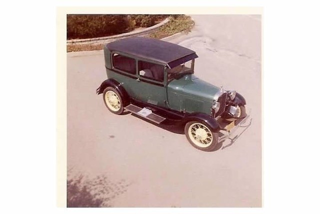 1928 Ford Sedan