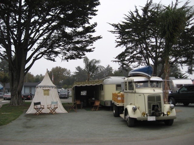 Vintage trailer & tent