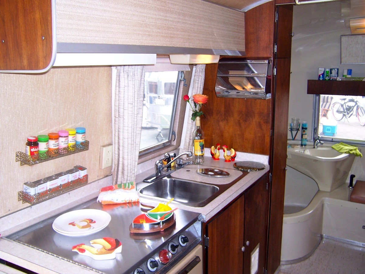 1965 AIRSTREAM
SAFARI INTERNATIONAL
Bybee