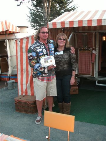 Salvatore & Anna
Holding their
much-earned award