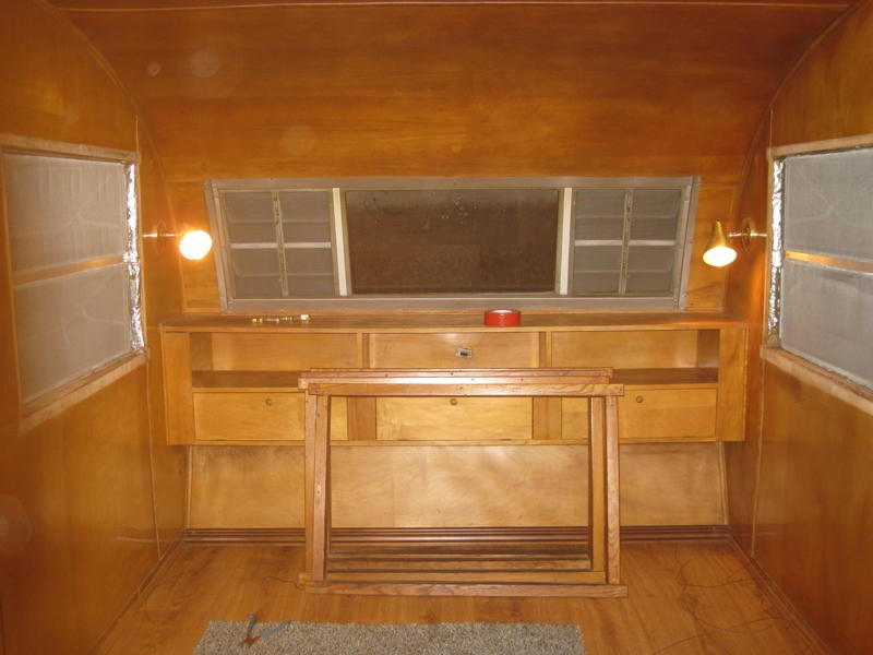 1952 ROYAL SPARTANETTE
Marinis