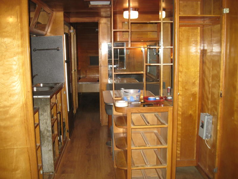 1952 ROYAL
SPARTANETTE
Marinis