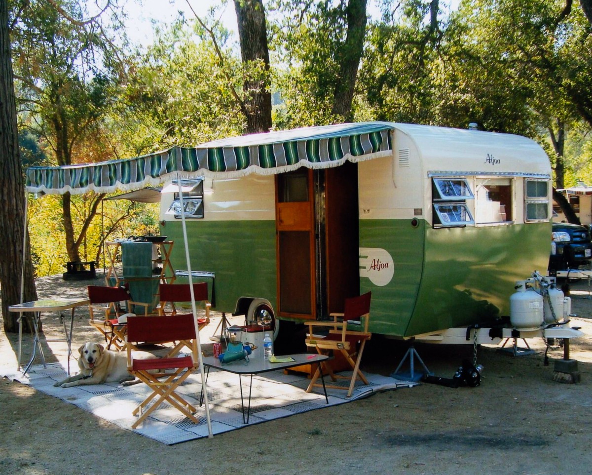 1955 ALJOA
Model 16
Wayne & Kathy Ferguson
Lakeport, California