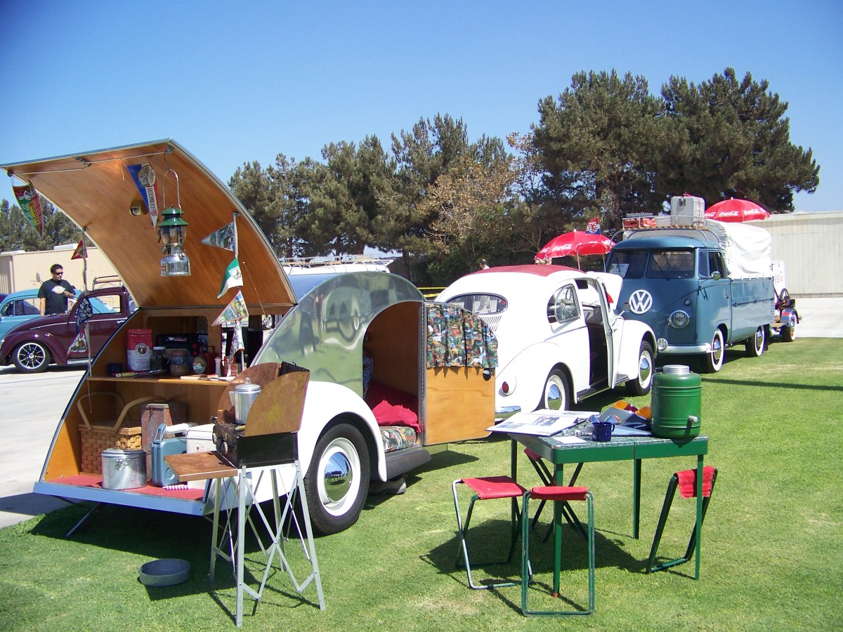 1947ish TEARDROP
John & Debra Drake
Ventura, California