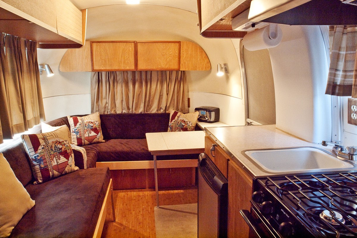 1966 AIRSTREAM CARAVEL
Malone