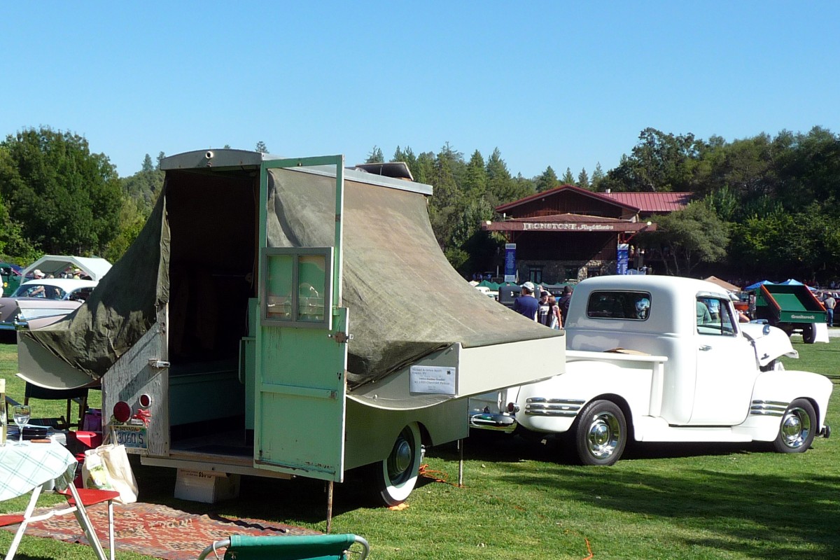 1951 FALLON PALACE
1955 1st Series
Chevrolet pickup
Michael & Debbie Smith
Sparks, Nevada