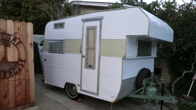 1968 TRAVLYNN
by Lynnton Mfg.
Chris, Julie & Alec
Constantinides
Santa Barbara, California