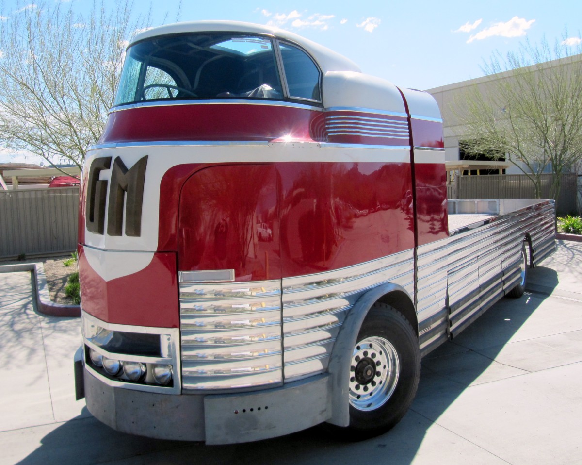 1941 GM Futurliner
Brad Boyajian
Chatsworth, California