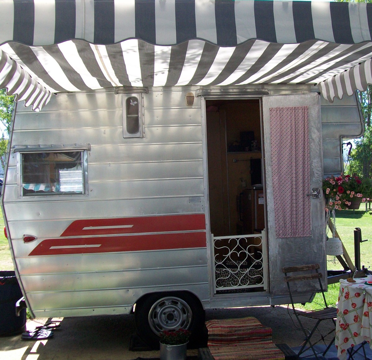 1963 Aristocrat
Lil Loafer #1
Jesse & Donna Moreno
Guadalupe, California