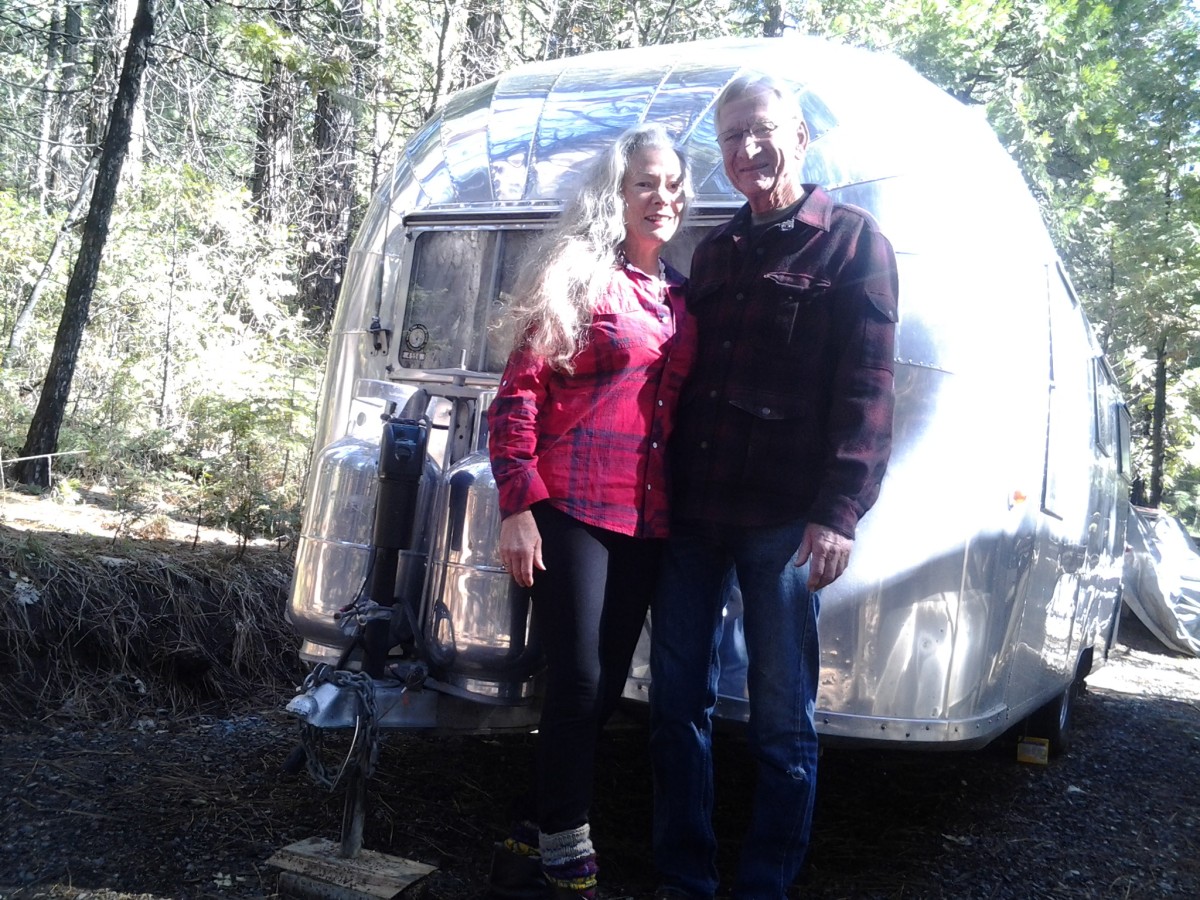 1955 Airstream
Flying Cloud
Paul & Nanci Drag
Capistrano Beach, California