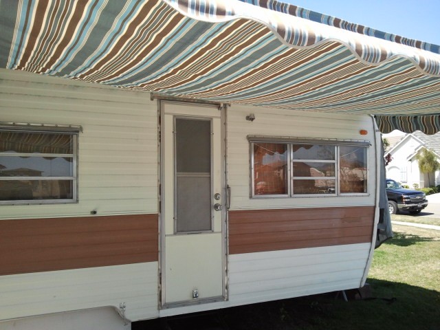 1971 Ken-Craft
Nick & Jewelee Matautia
Santa Maria, California