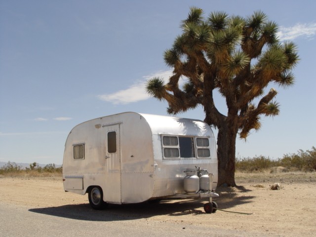 1955 Little Caesar
Doug & Esther Hall
Sharon Hall
& Rick Romero
Victorville, California