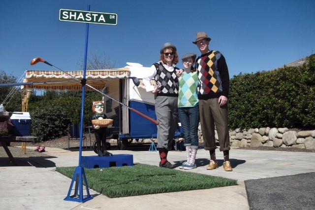 1961 Shasta Compact
Kurt, Anne
& Clara Brotcke
Santa Ana, California