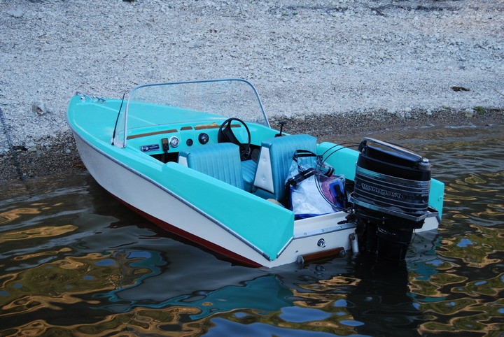 Mfr: 1959 Paramount Fiberglass
Mo: "57" Chevy
Jim
Arroyo Grande, California