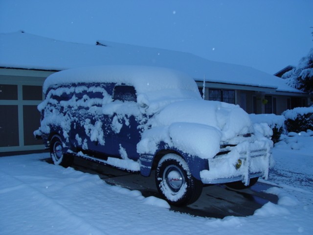 SNOW IN CA