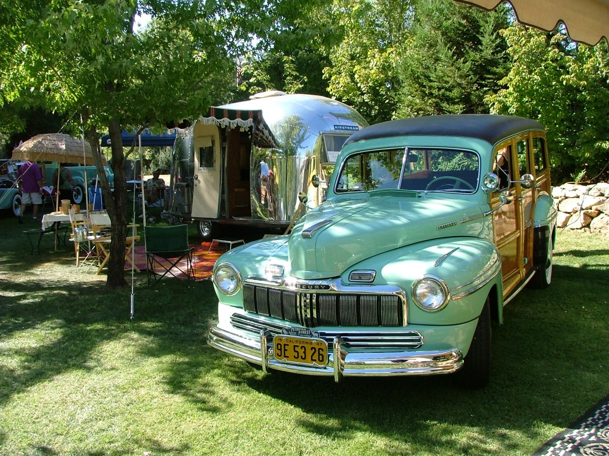 "Heat Wave"
1963 Airstream Bambi
1947 Mercury Station Wagon
Michael & Aedan Haworth
Sebastopol, CA