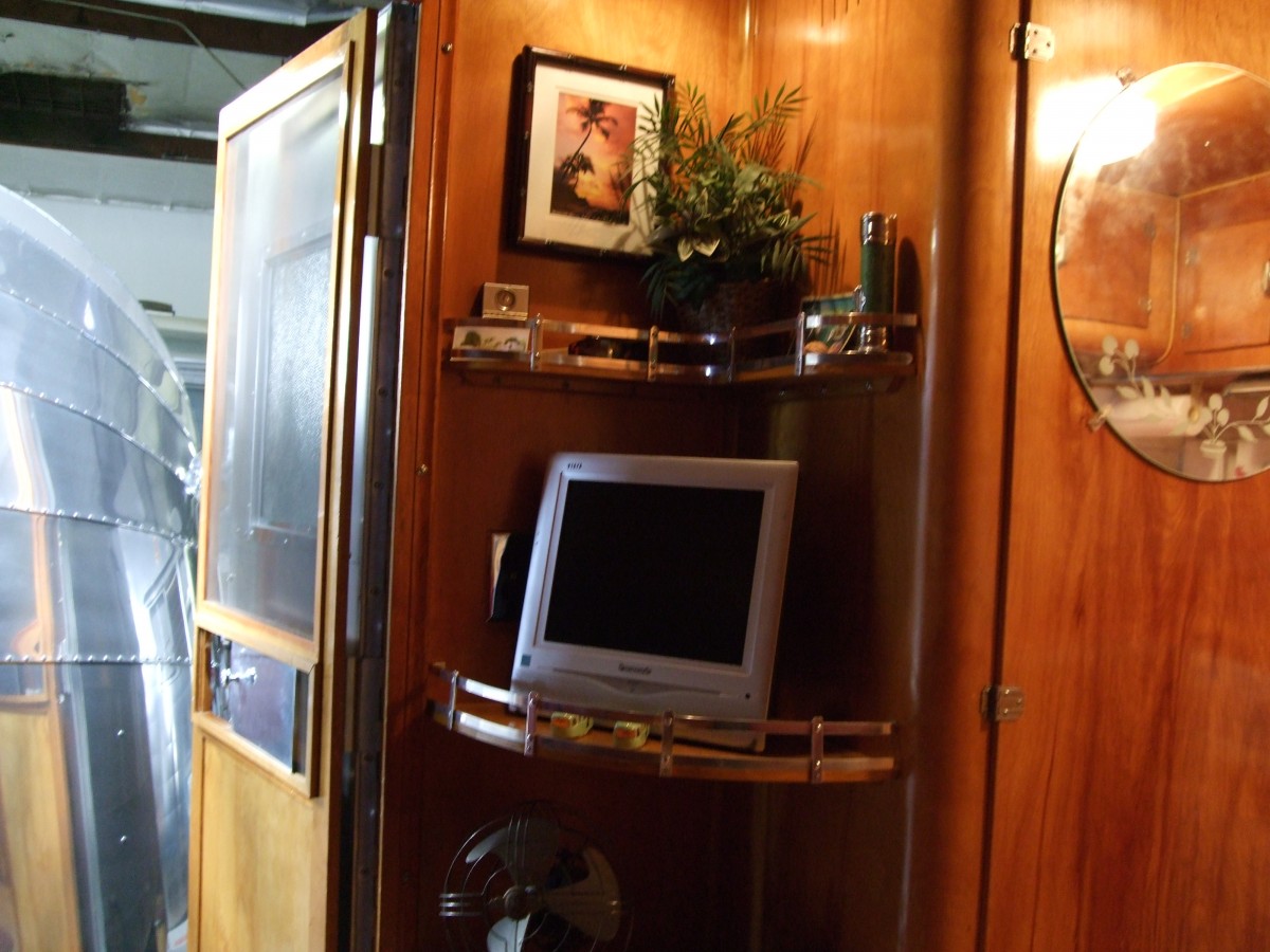 1950 Mobile Sportsman Interior
Keenan