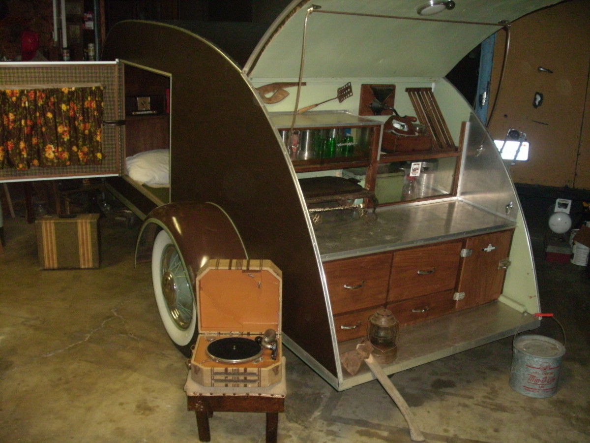 1936 Kay Kraft Kamper
Teardrop
Gilbert & Rachael Garcia
Wilmington, California