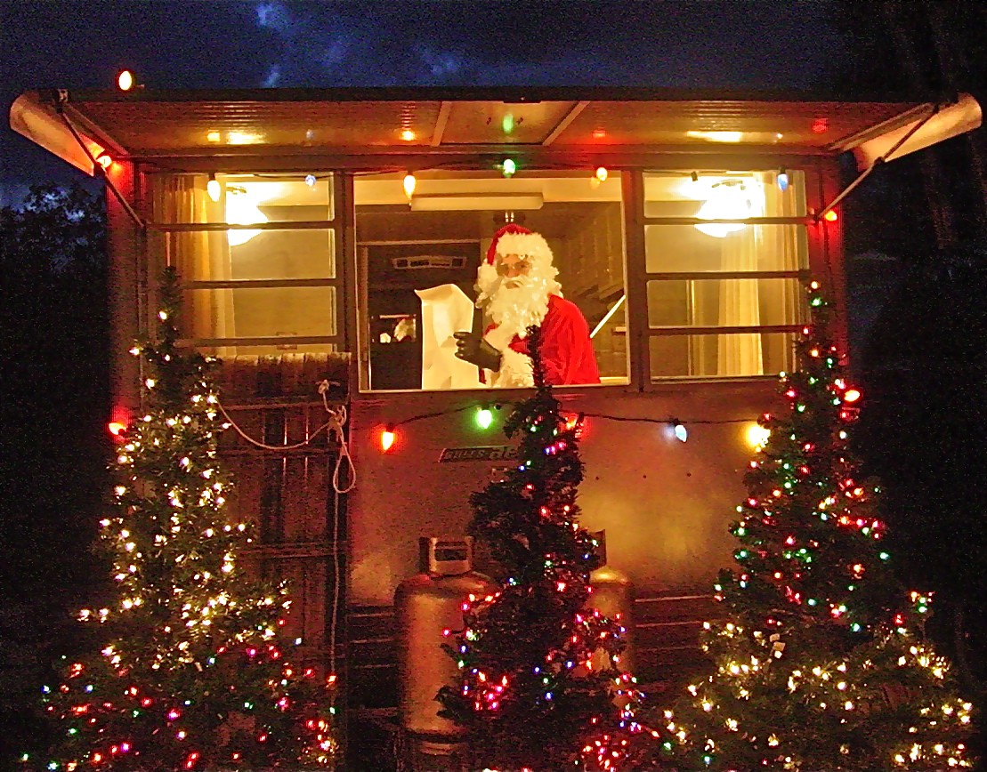 "Santa Needed a
Bigger Sleigh!"
1969 Boles Aero
Ken & Diane Jackson
Coarsegold, California