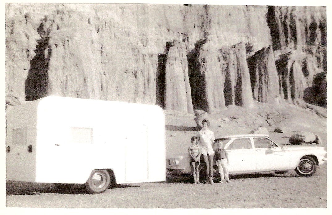 1960's Homebuilt
Camping Trailer
Jan Cornett's father built this in his home garage. Picture at Red Rock Canyon with her mother and brother;
last time towed with Corvair; bought a Ford Galaxy 500 to tow trailer & painted metallic blue diagonal stripes on trailer to match.
Has anyone spotted this trailer?