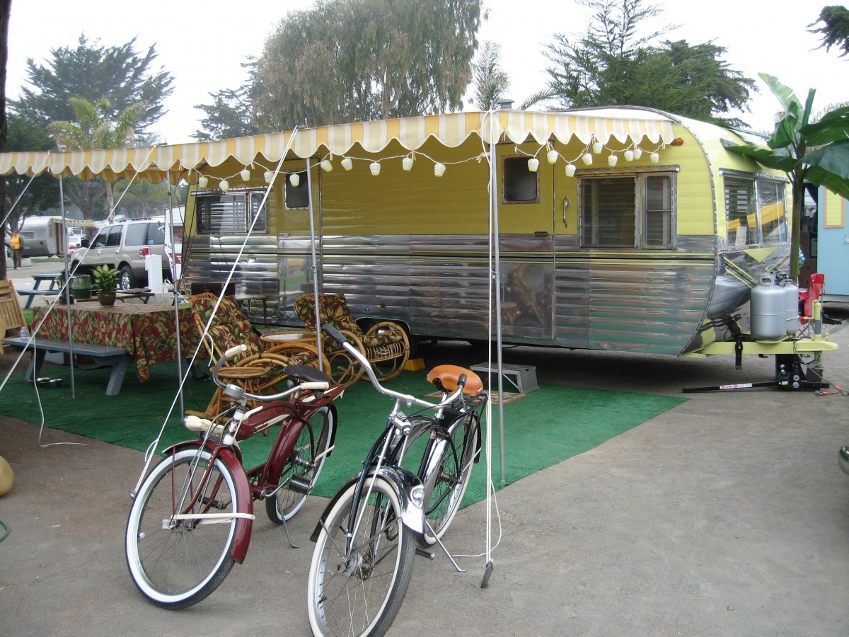 1955 Terry Trailer
Mike & Barbara Malamut
Thousand Oaks, California