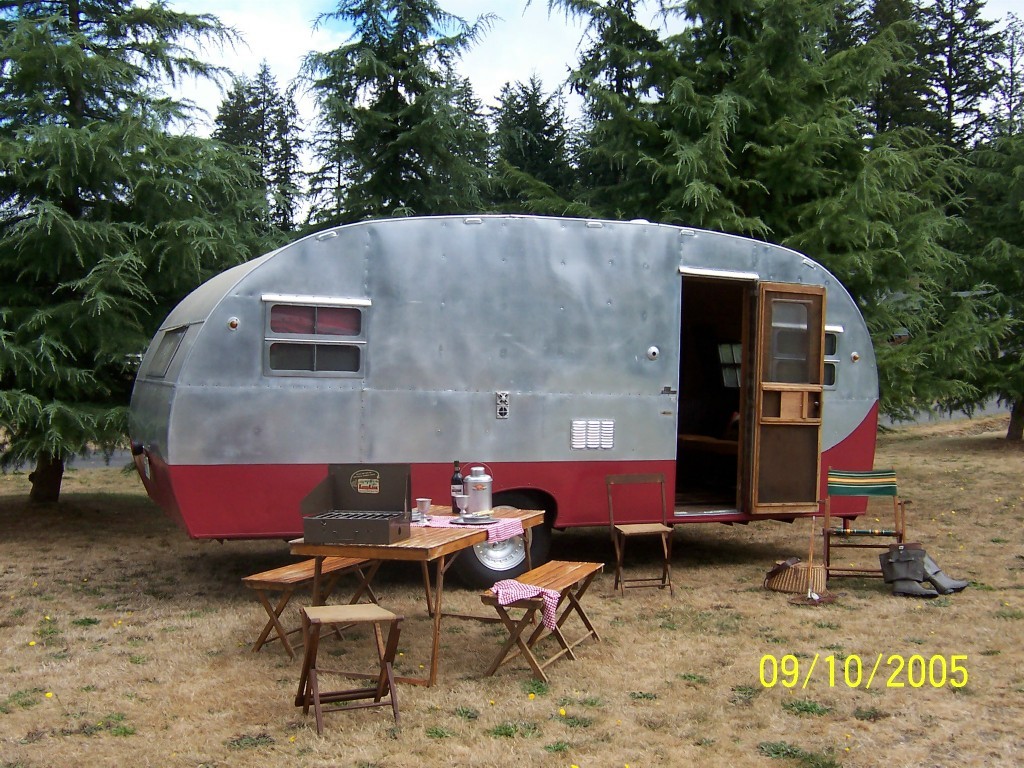 "Got Fish?"
1949 Kit Chateau
Gary & Sally Lodholm
Gig Harbor, Washington