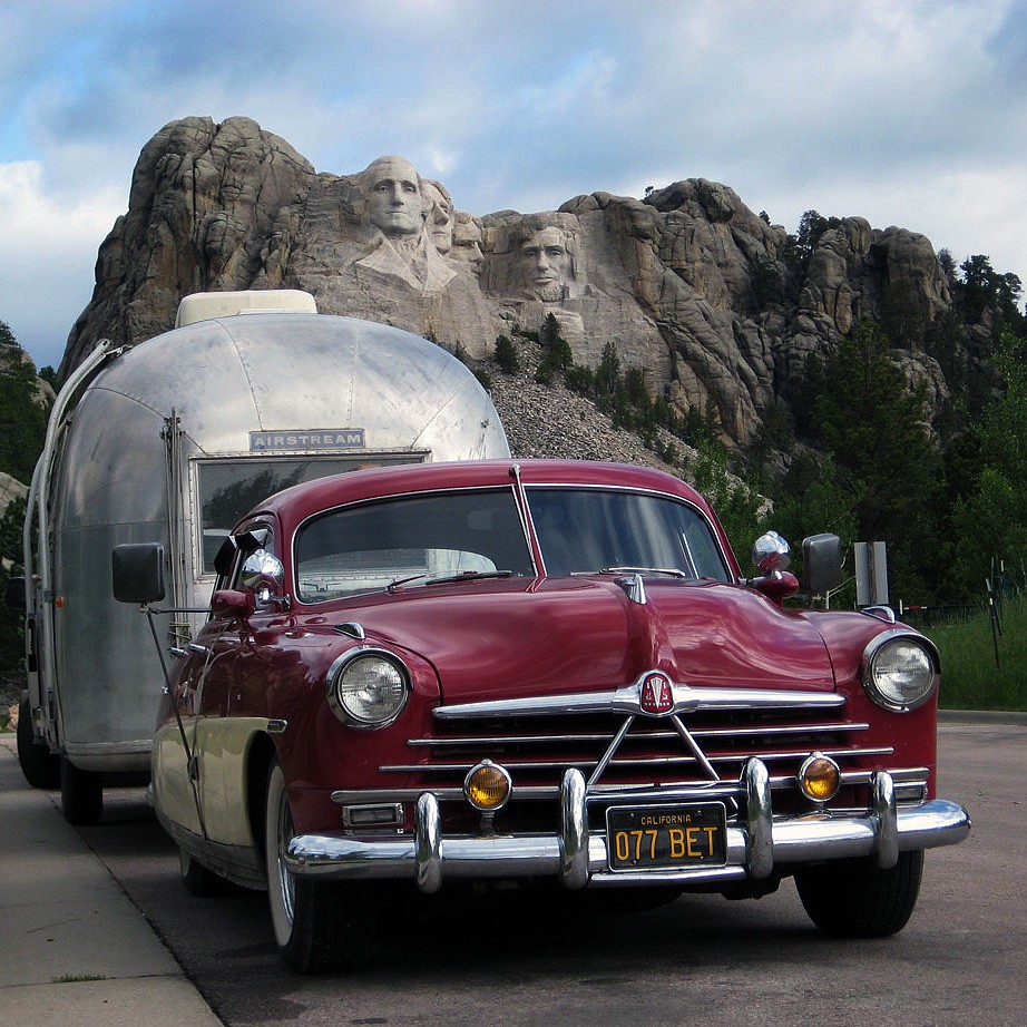 "What a Way to See the Country"
1964 Airsream Safari
1950 Hudson
Jake Edmondson & Nancy Fuller
Escondido, California