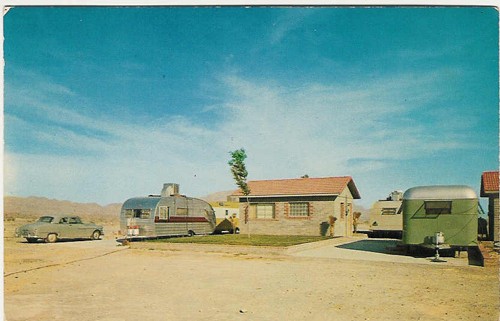 
c.
PM 1955
Las Casitas Trailer Park
Las Vegas , Nevada
8498
(Ames Advertising, Las Vegas) 