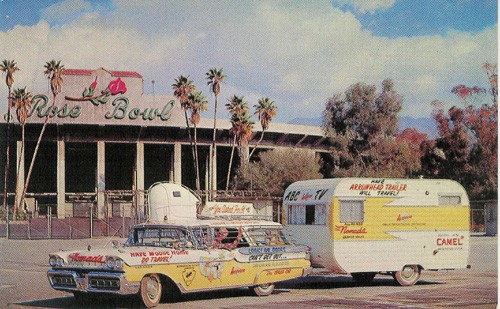 
c. late 1950's
Arrowhead Travel Trailer
PC signed by Don Haynes who was sealed inside on Oct. 25, 1958, trying to set a world record
(Forest Matthews, "FOTO-COLOR" Cards,
Pasadena, Calif.) 