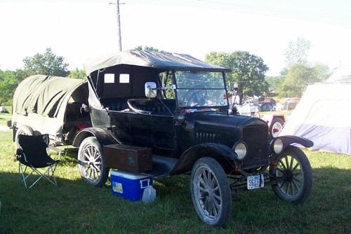 
Vintage camping . . .
Old Threshers Reunion 