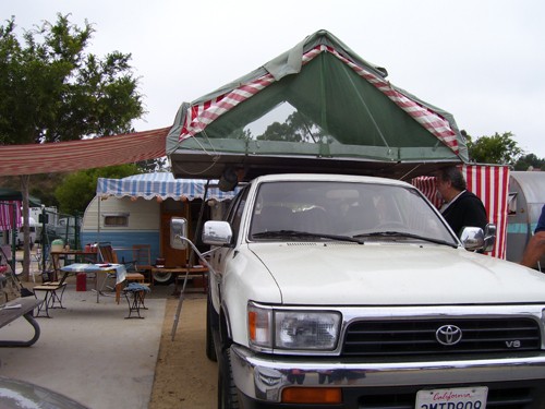 
www.dougsvintagetrailers.com
vintage auto tent 