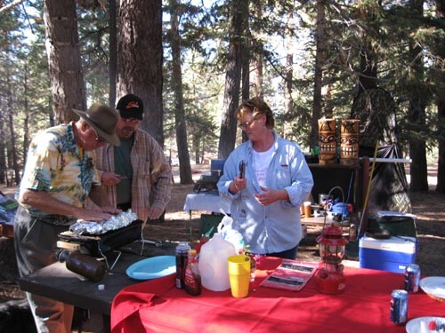 
Tube steak barbecue! 