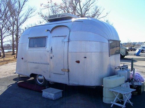 
www.dougsvintagetrailers.com 